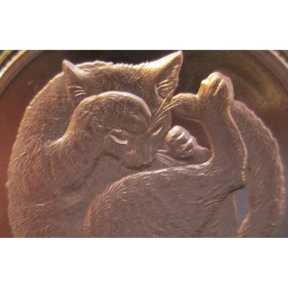 NEW! SLEEPING CAT  .999 Fine Copper High Relief Kitten Pet owners Round/Pendant - Picture 3 of 7